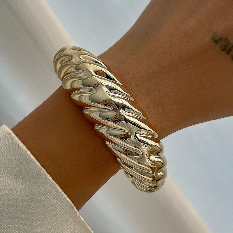 Irregular Plastic Cuff Bangle for Women