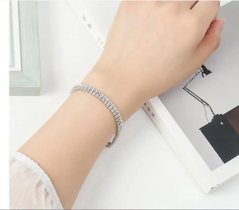 925 Sterling Silver Bracelet with fine Crystal