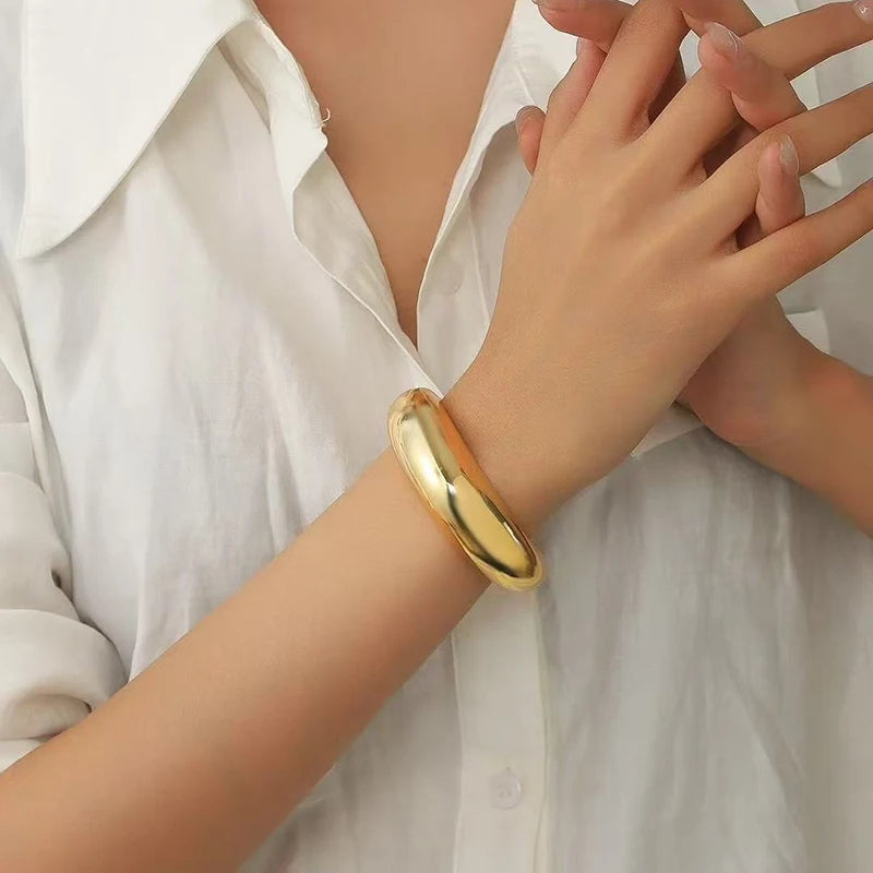 Irregular Plastic Cuff Bangle for Women