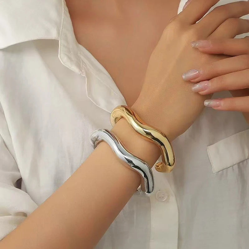 Irregular Plastic Cuff Bangle for Women