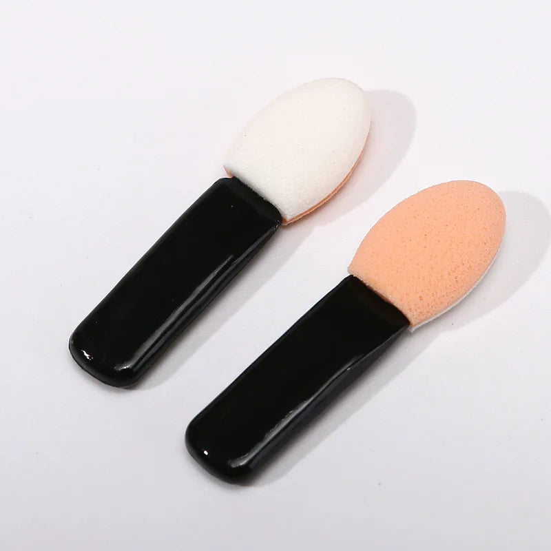 Small Portable Eyeshadow Sponge