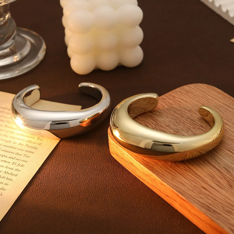 Irregular Plastic Cuff Bangle for Women